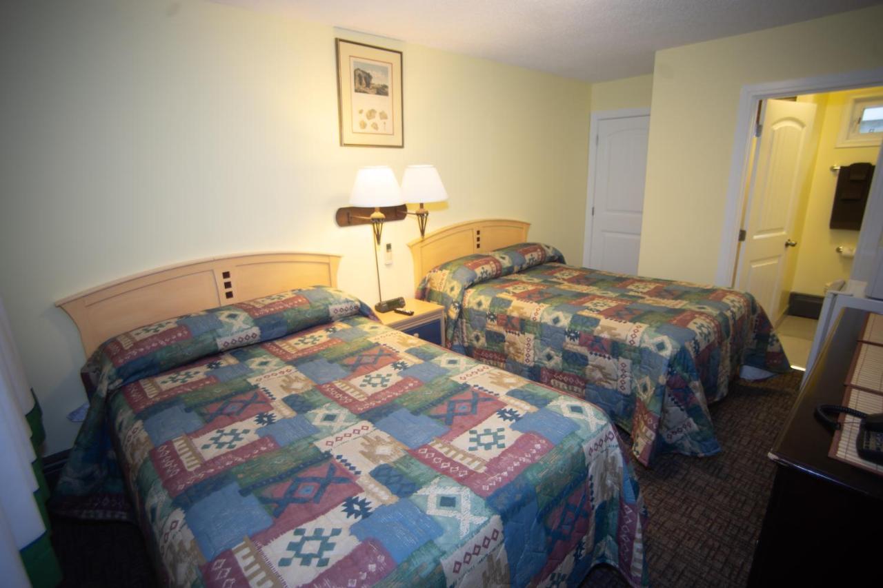 Stardust Motel Camrose Dış mekan fotoğraf